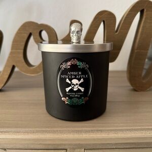 Amber Spiced Apple Candle with Skull Lid - Black